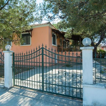 Villa Pefka Нікіті Екстер'єр фото