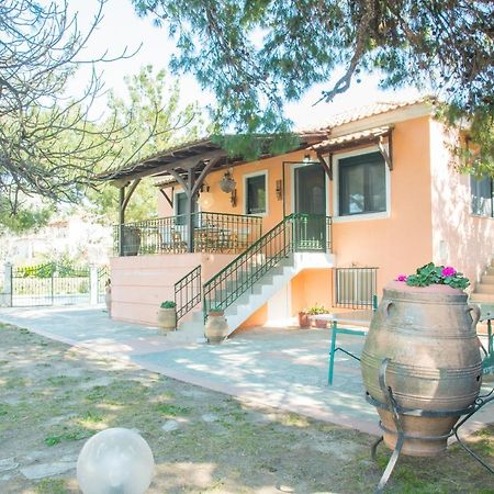 Villa Pefka Нікіті Екстер'єр фото